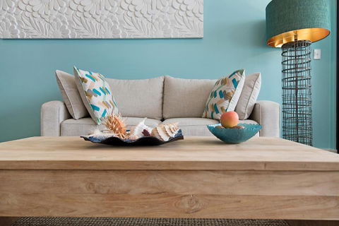 Arena Luxury Beachfront Apartment - ACT Tourism 3