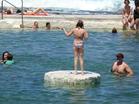 Arena Luxury Beachfront Apartment - ACT Tourism 1