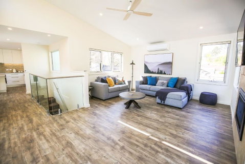 A Pear Tree Loft - ACT Tourism 3