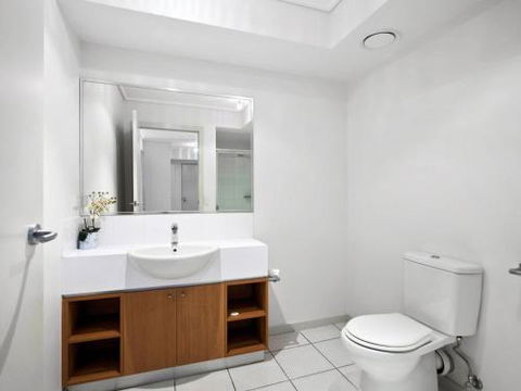 APARTMENT 11 PACIFIC APARTMENTS - ACT Tourism 3