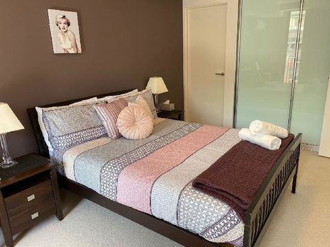 ARENA RESORT STYLE EXEC FREE NETFLIX WIFI WINE - ACT Tourism 4