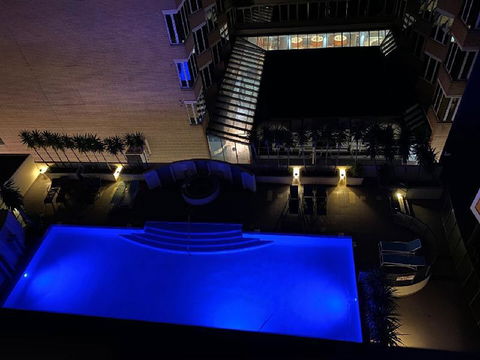 ARENA RESORT STYLE EXEC FREE NETFLIX WIFI WINE - ACT Tourism 5