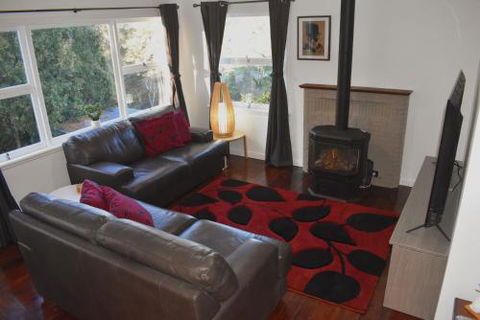 NEW Winston Cottage Leura Views & Location - ACT Tourism 2