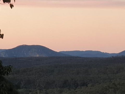 NEW Winston Cottage Leura Views & Location - ACT Tourism 3