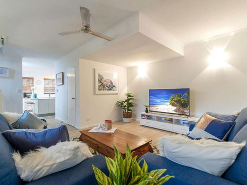 Allawah Palms Villa - ACT Tourism 5