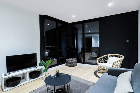FV Apartments - ACT Tourism 4