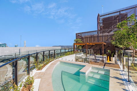 FV Dream 2 BED Apt+ Pool+ Free Parking Qfv211-16 - ACT Tourism 1