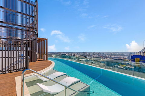 FV Dream 2 BED Apt+ Pool+ Free Parking Qfv211-16 - ACT Tourism 3