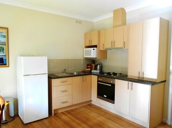 Acacia House Retreat Daylesford - ACT Tourism 6