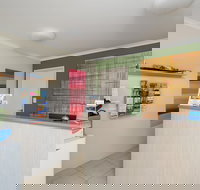 Tin Can Bay's Sleepy Lagoon Motel - ACT Tourism