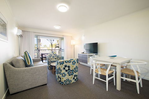 Oaks Sunshine Coast Oasis Resort - ACT Tourism 7