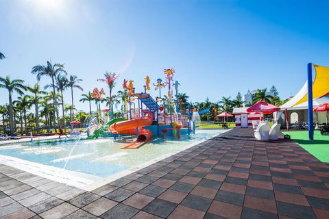 Oaks Sunshine Coast Oasis Resort - ACT Tourism 5