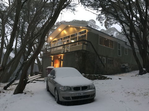 Amber Lodge Mt Buller - Hostel - ACT Tourism 1
