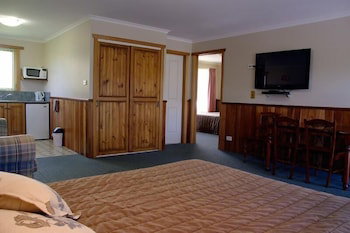 Kentish Hills Retreat - ACT Tourism 4