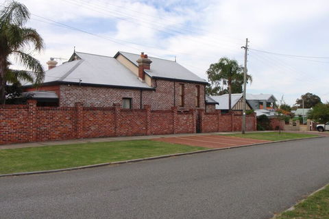 Above Bored Bed & Breakfast - ACT Tourism 3