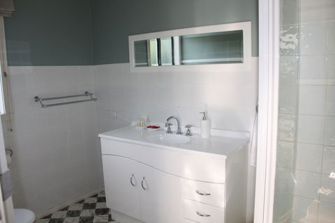 Westbury Gingerbread Cottages - ACT Tourism 6