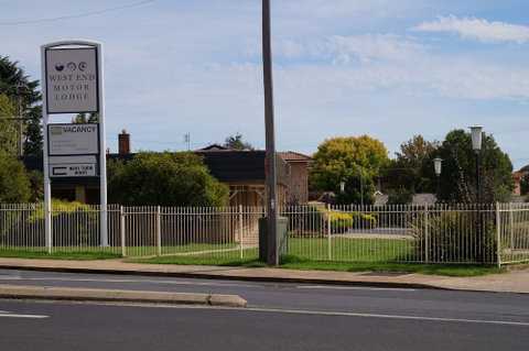 West End Motor Lodge - ACT Tourism 3