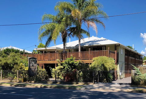 Five 3 Five - The Beachside Barracks - ACT Tourism 2