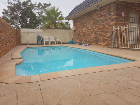 Acacia Motel Griffith - ACT Tourism 0