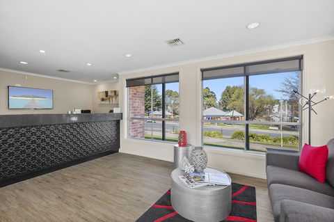 Thunderbird Motel - ACT Tourism 4