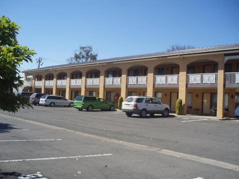 Lakeview Motel - ACT Tourism 0