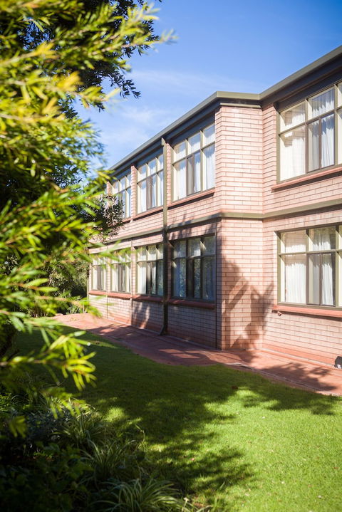 Foreshore Motor Inn - ACT Tourism 1
