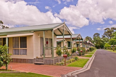 Warragul Gardens Holiday Park - ACT Tourism 0