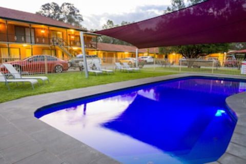 Advance Motel - ACT Tourism 0