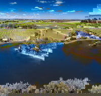 Stonewell Cottages  Vineyards - ACT Tourism