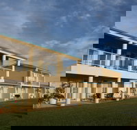 Lakeview Motel  Apartments - ACT Tourism