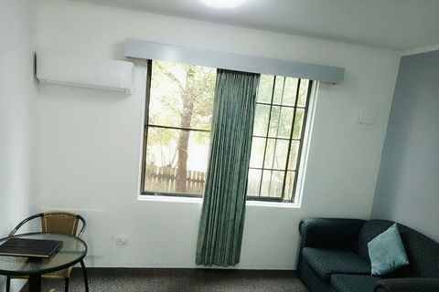 Excelsior Motor Inn - ACT Tourism 5