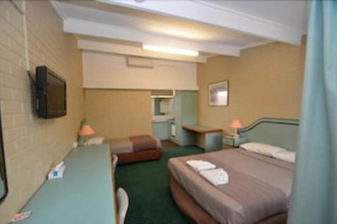 Parkview Motor Inn Parkes - ACT Tourism 4