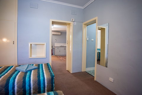 Murray Bridge Motor Inn - ACT Tourism 4