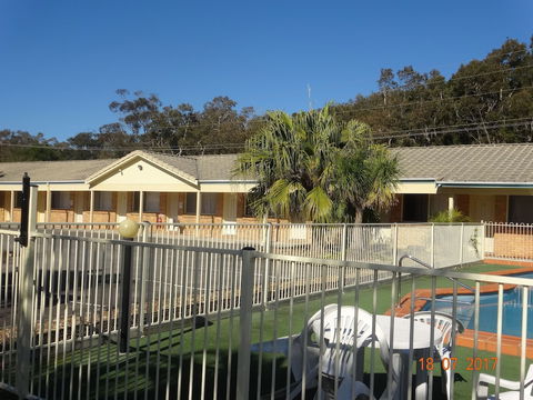 Forster Palms Motel - ACT Tourism 4