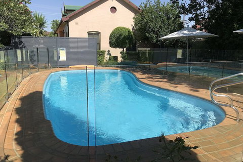 Country Apartments - ACT Tourism 5