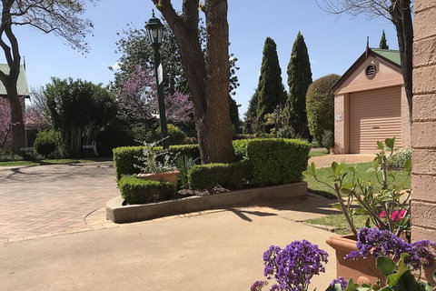 Country Apartments - ACT Tourism 2