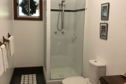 Daintree Manor Bed & Breakfast - ACT Tourism 5