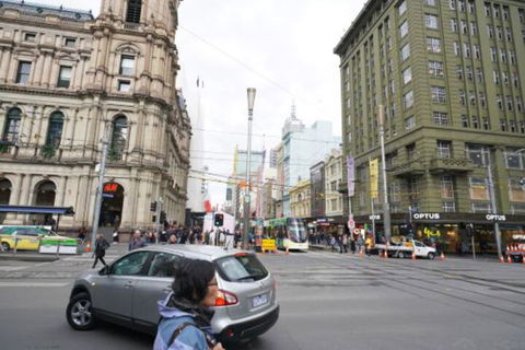 Avanti Two Bedroom View Apartment Floor 44 CBD - ACT Tourism 4