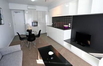 Under The Townsville Sun (694I) - ACT Tourism 4