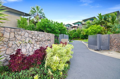 Yacht Club Villa 33-Serenity-Ocean Views With Golf Buggy - ACT Tourism 1