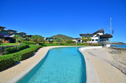 Yacht Club Villa 33-Serenity-Ocean Views With Golf Buggy - ACT Tourism 4