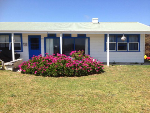Polperro A Quintessential Seaside Experience - ACT Tourism 3