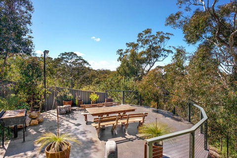 Arana Wentworth Falls - ACT Tourism 3