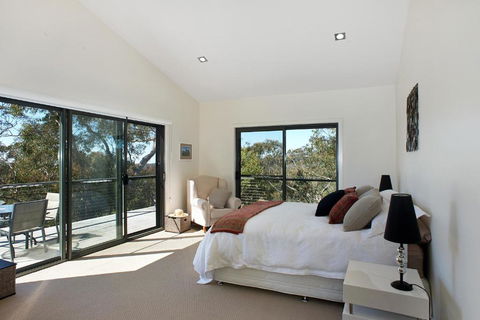 Arana Wentworth Falls - ACT Tourism 2