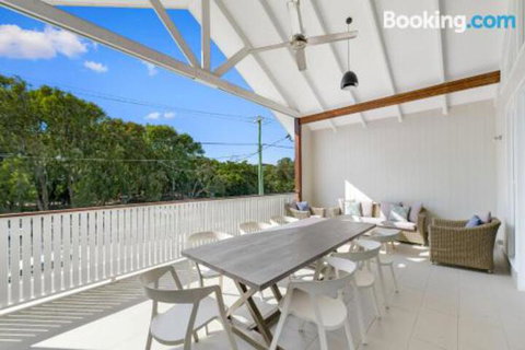 Mudjimba Island Beach House - ACT Tourism 6