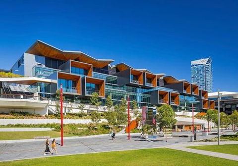 DREAM HARBOUR VIEW 2 BRM / GYM POOL & PARKING - ACT Tourism 6