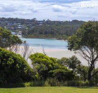 Seaside Parade 9 Dolphin Point - ACT Tourism