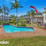 Amazing Waterfront Location Pool Beach Water Views Tropical Gardens - ACT Tourism 0