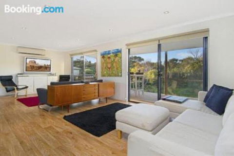 A One One Two At Island Beach - ACT Tourism 3