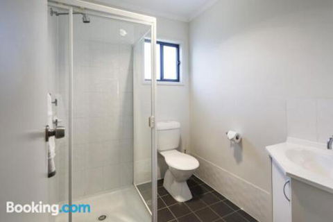 A One One Two At Island Beach - ACT Tourism 6